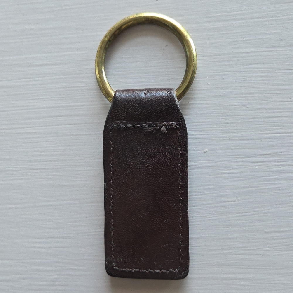 Coach Mahogany Leather & Brass Cartouche Key Fob  Vintage Style EUC - Picture 5 of 5